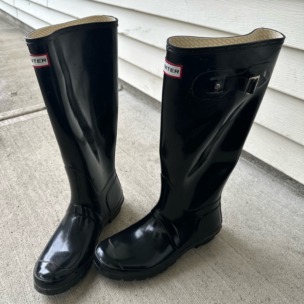 Hunter Original Tall Gloss Rain Boots Black Rubber Boots size 9M / 10F